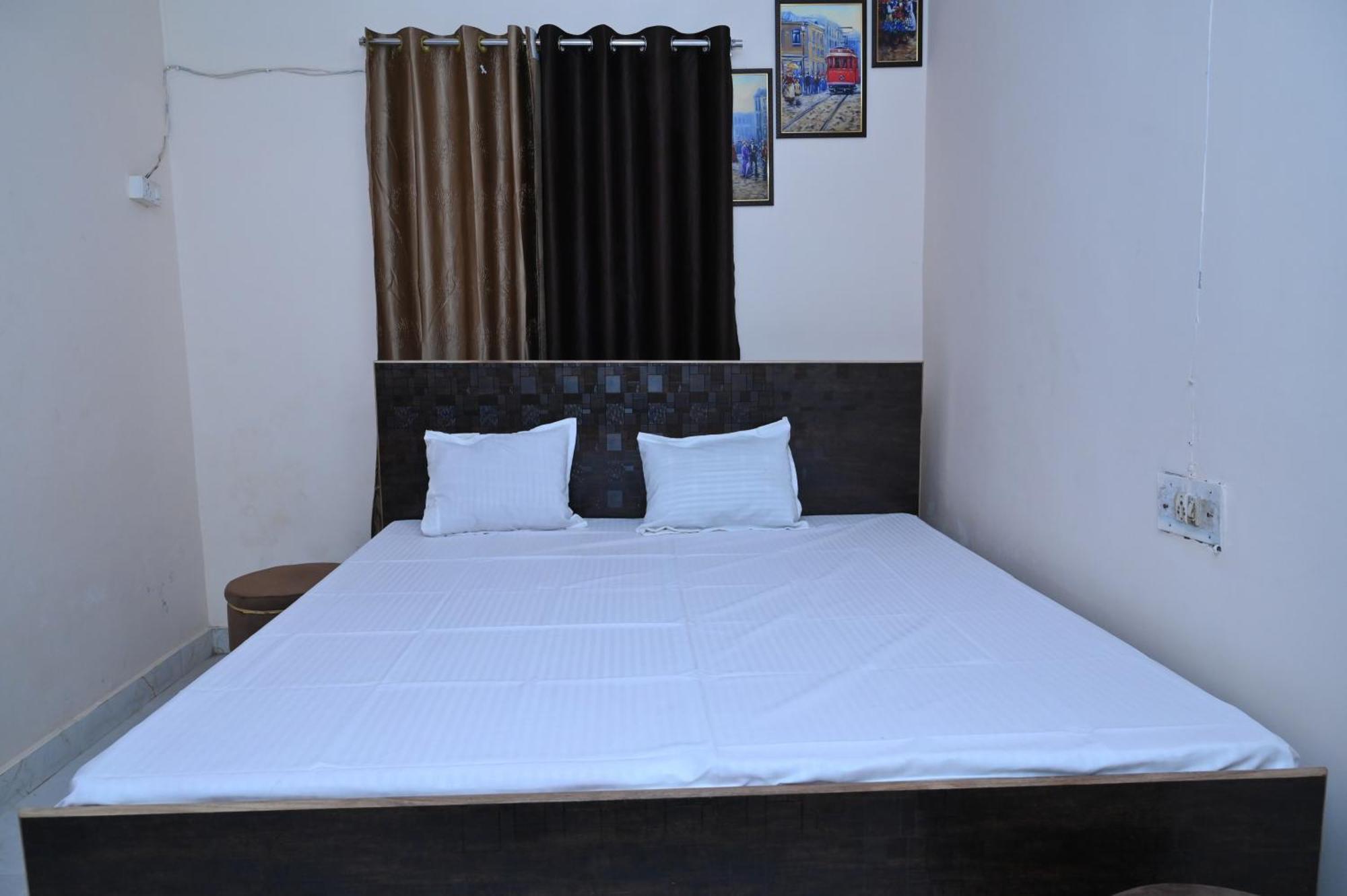 Privyrooms Gorakhpur Exterior foto
